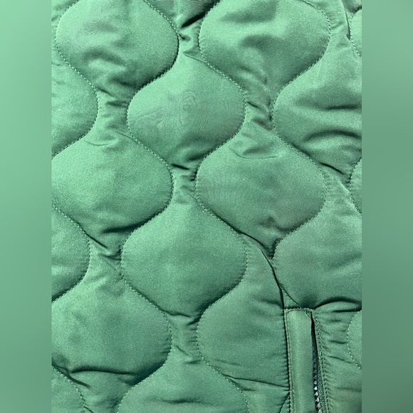 Good Fellow Dark Green Moss Vest - Picture 2 of 6